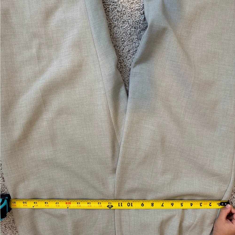 Aritzia blazer and pants Light grey - Picture 15 of 16